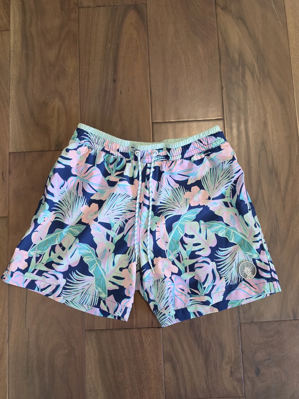 Chubbies The Night Faunas Swim Trunks | Men’s Small | Tropical Print